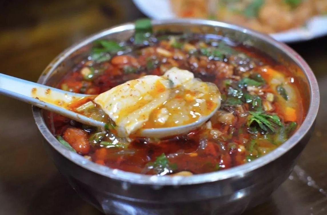乐山牛肉面哪家好吃,乐山美食推荐必吃面