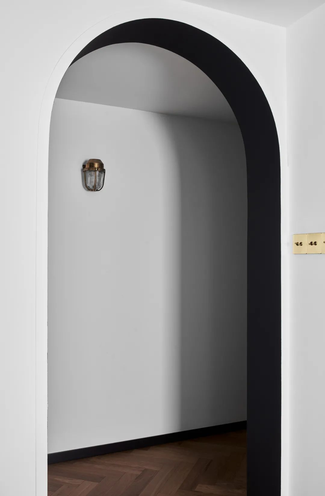 邻居秀家|细节控的家有多治愈?单凭她家开关就能出圈了