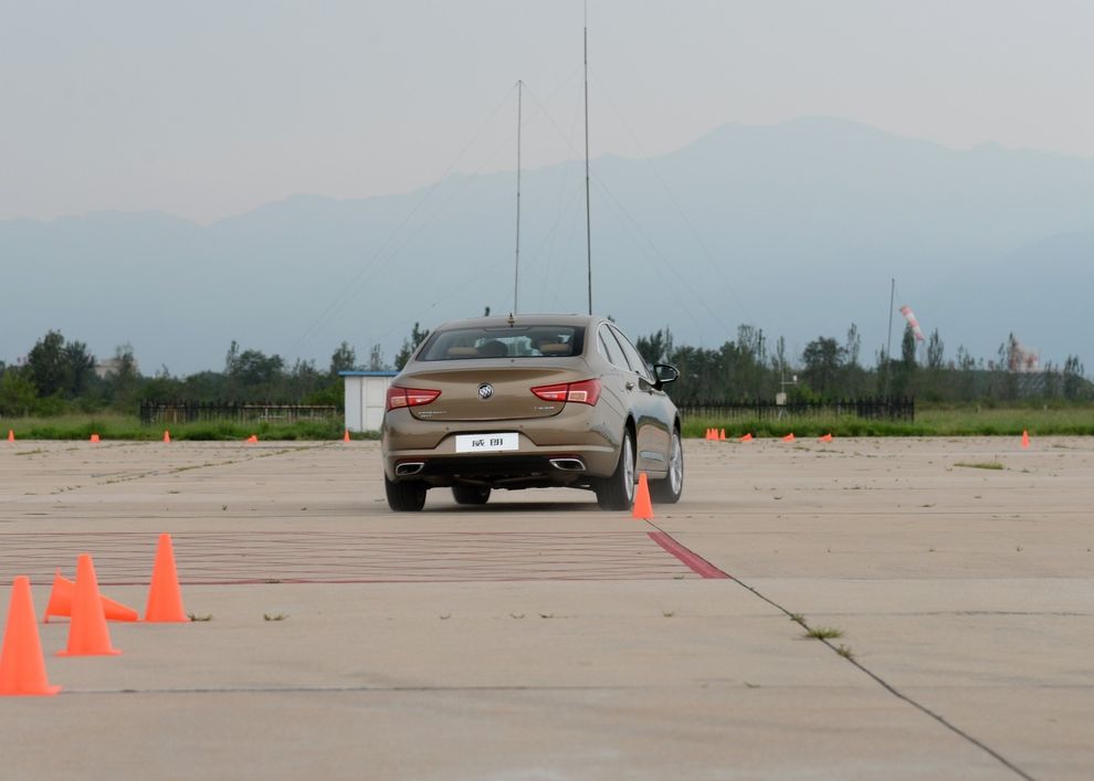 威朗pro底盘和老威朗底盘区别,英朗和威朗的底盘哪个好