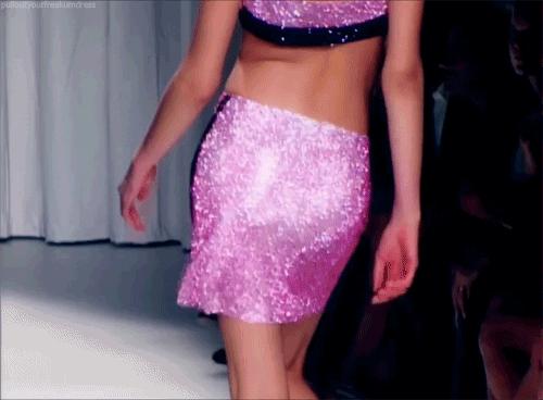 粉色原来是男性代表色吗,粉色系高级色