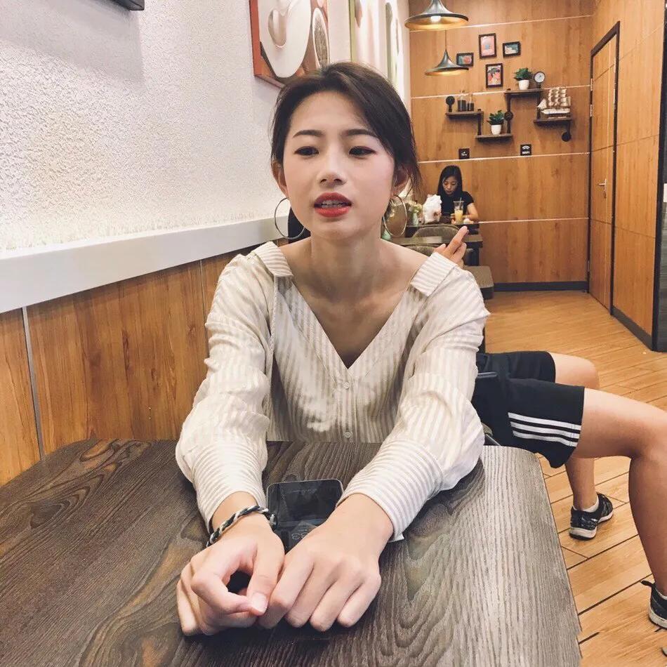 女足最美球员，两年前因奖金不到位，愤而退役，今为国再上绿茵场