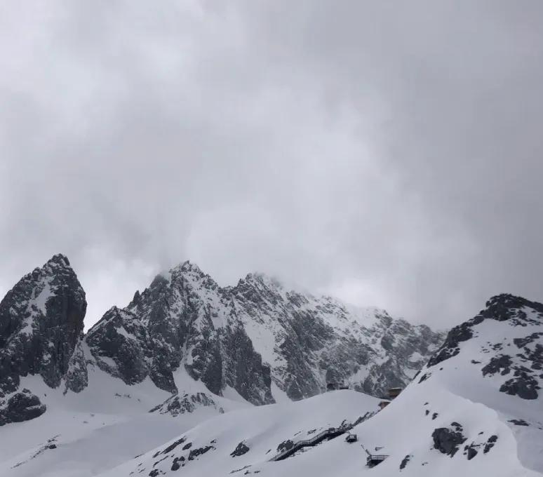 玉龙雪山另外两条索道值得玩吗,玉龙雪山三条索道的区别