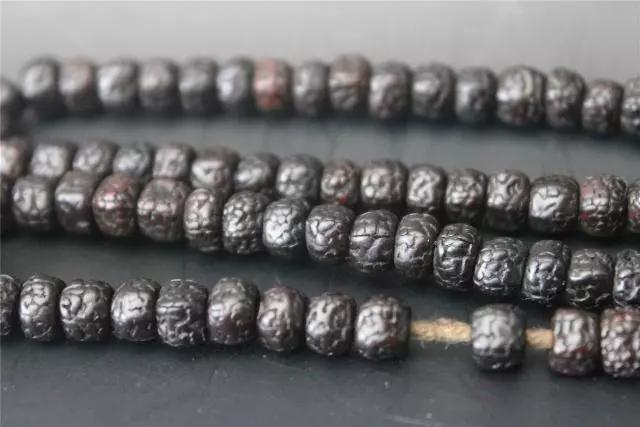 金刚菩提盘黑了怎么办,金刚菩提手串盘黑了如何补救