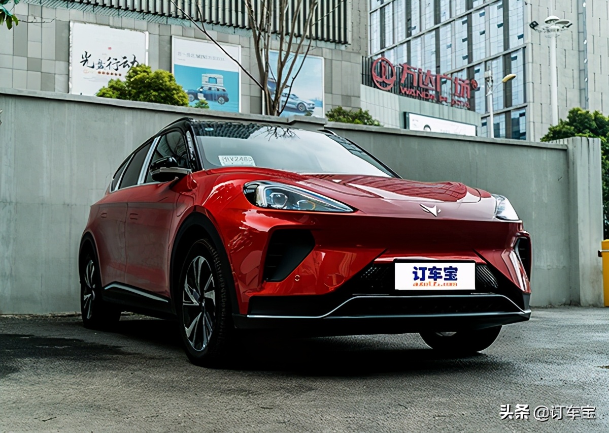 北汽新能源纯电suv汽车价格,新能源纯电suv极狐6座