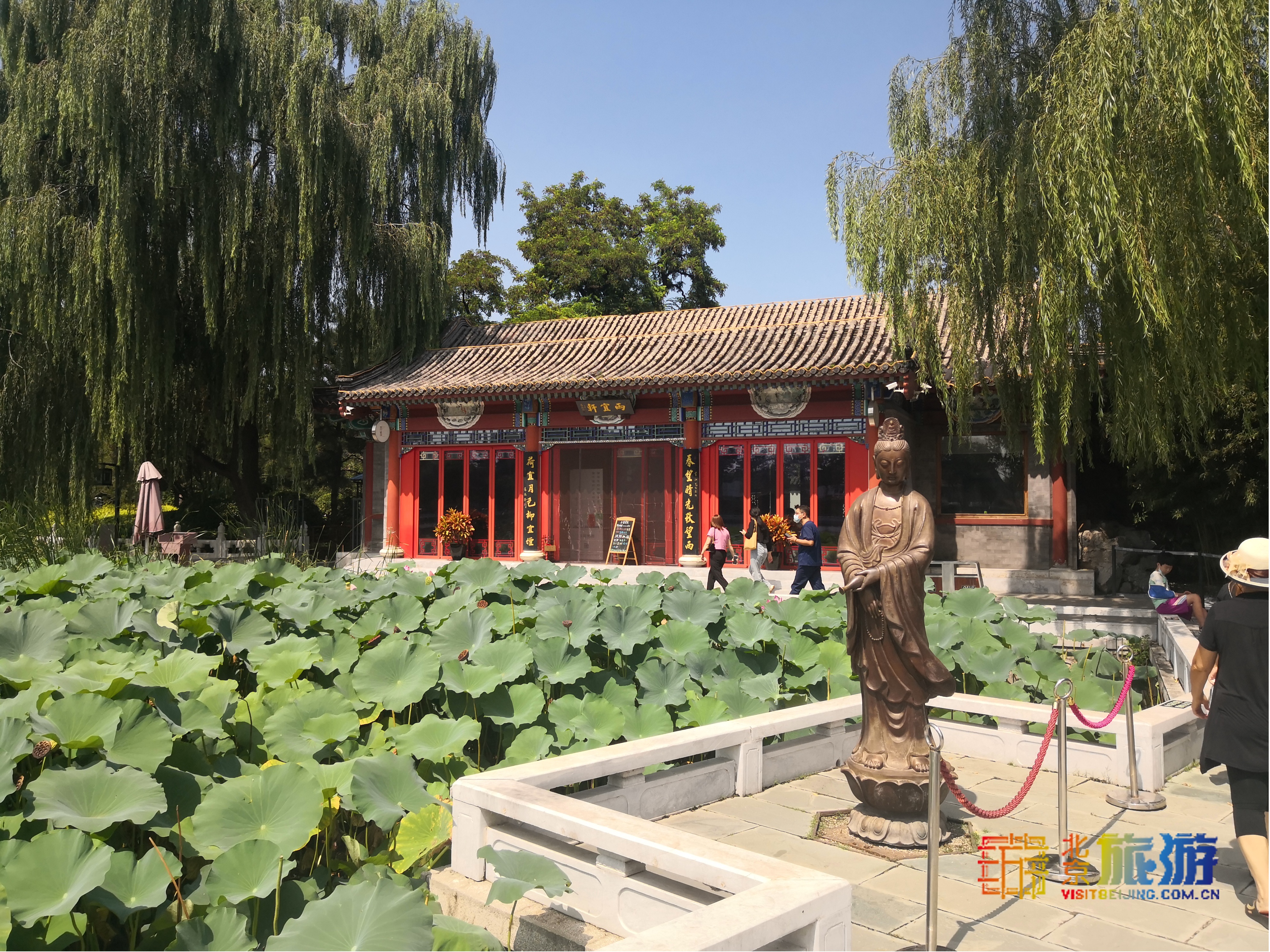 什刹海傍晚怎么玩,什刹海附近晚上适合玩的地方