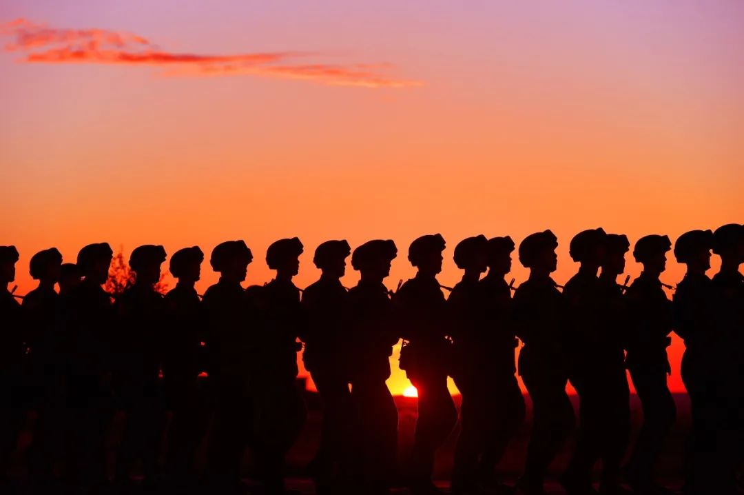 【起床号】11月17日，早安！歌曲《我的深情为你守候》