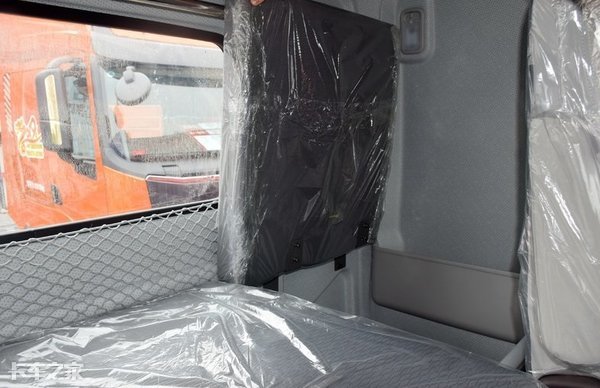 国产8x4高端载货车,最新款8x4载货车