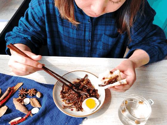 好吃到舔指头！咬上一口，肉汁儿四溢，满足到飘起来