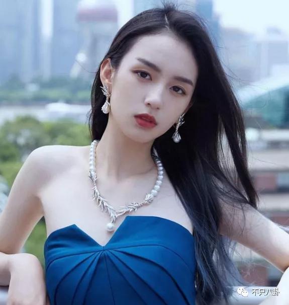 周也和赖冠霖真的在一起吗,周也和赖冠霖的恋情是真的吗