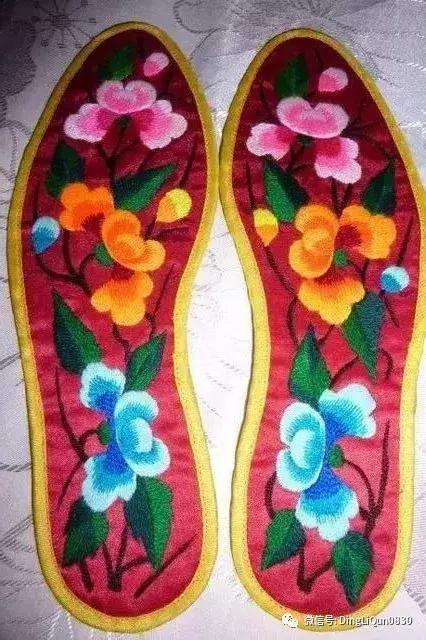 鞋垫手工刺绣最好看复杂的图案,刺绣作品展示简单
