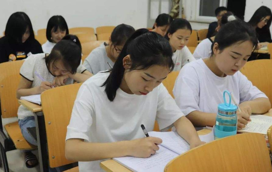 2021最受欢迎女友职业排行榜,2020年最受女友欢迎的职业