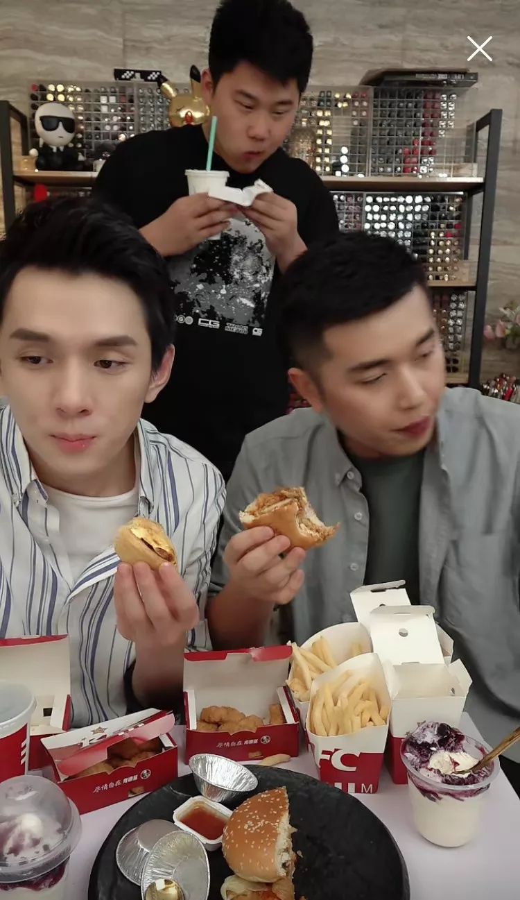 看到李湘直播卖货翻车，突然明白李佳琦为什么能成功…