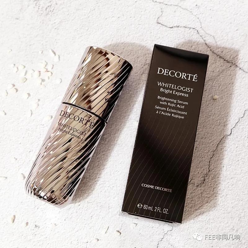 白到发光的素颜,白到发光的脸庞