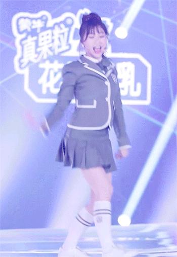 今年挤奶衫火到爆!大胸、小胸都能穿