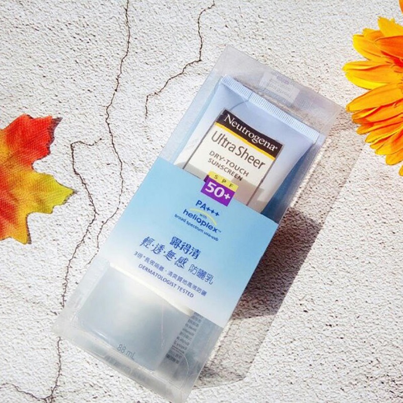 轻透防水轻颜防晒乳,轻透防晒乳