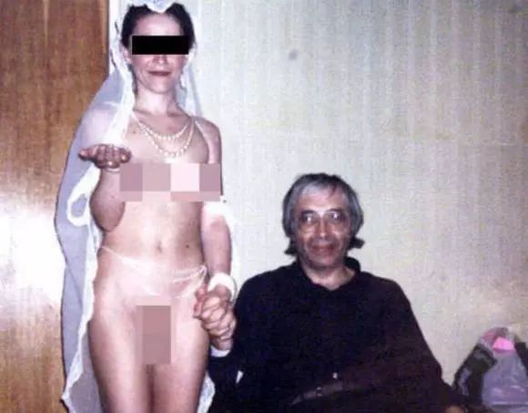 他们竟用瑜伽宣扬色情、发展*教邪**，健康的外表下包裹着邪恶的心