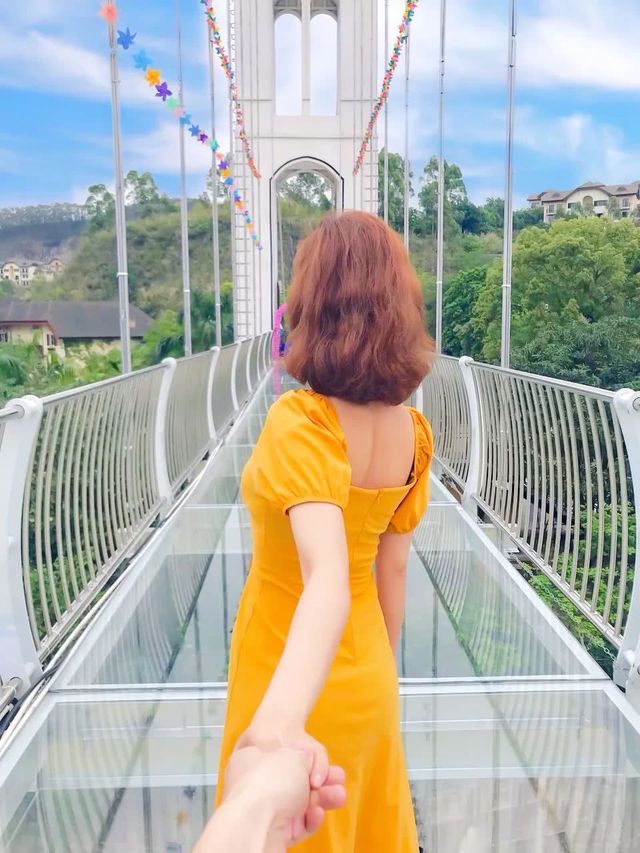 吓尿玻璃桥视频,深圳最新玻璃桥