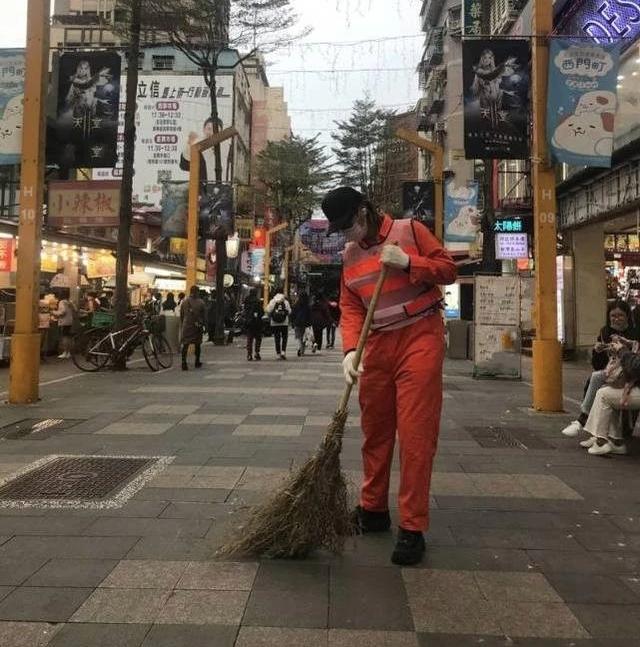 罗志祥扮演清洁工的节目叫什么,罗志祥扮成保洁听群众意见