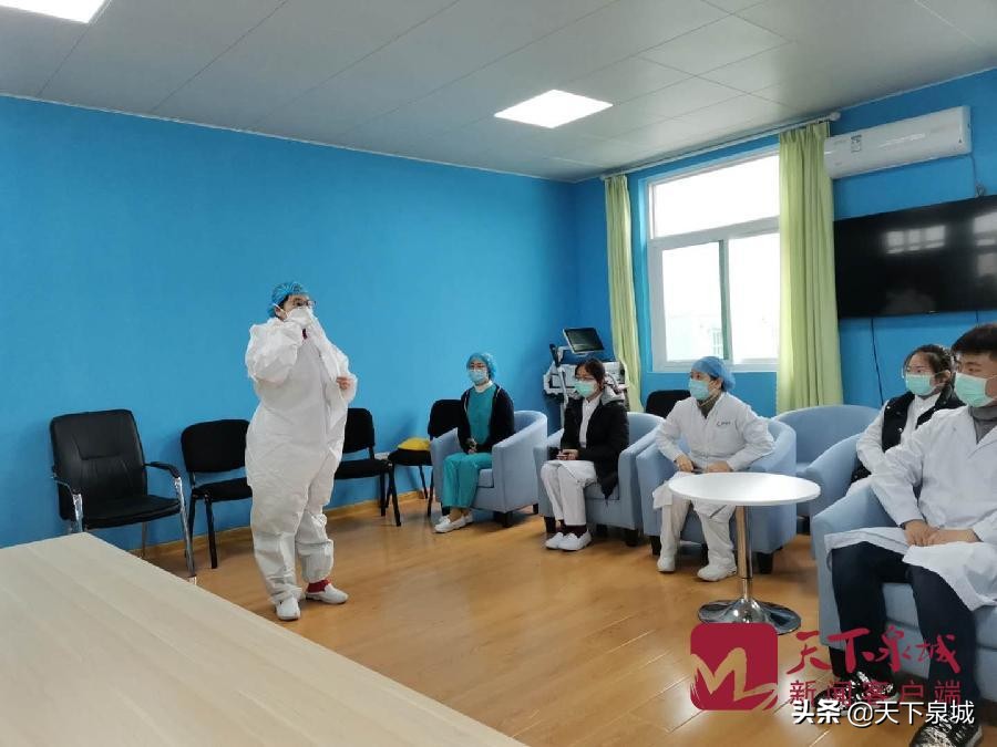 济南市精神卫生中心全封闭，医务人员跟患者同吃同住同管理