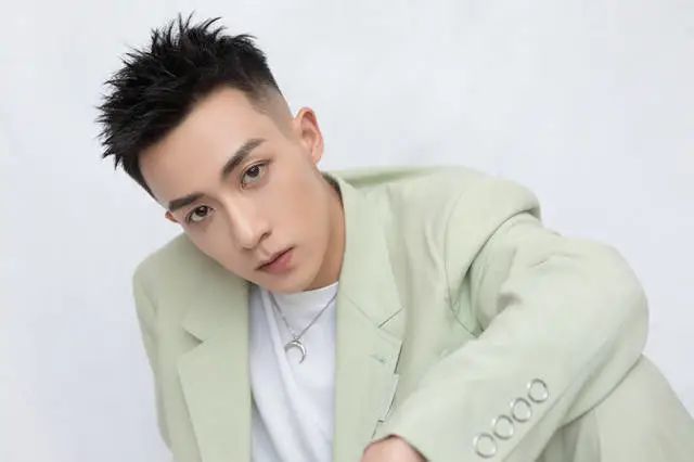 吴亦凡利用张艺兴洗白?