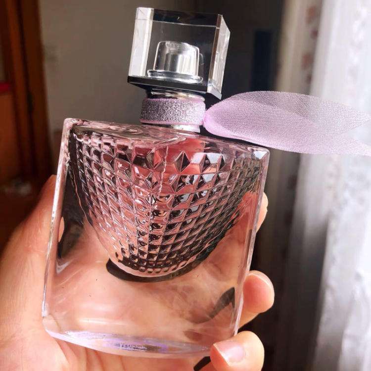 迪奥花漾甜心淡香真的很好闻,迪奥花漾甜心淡香水适合季节