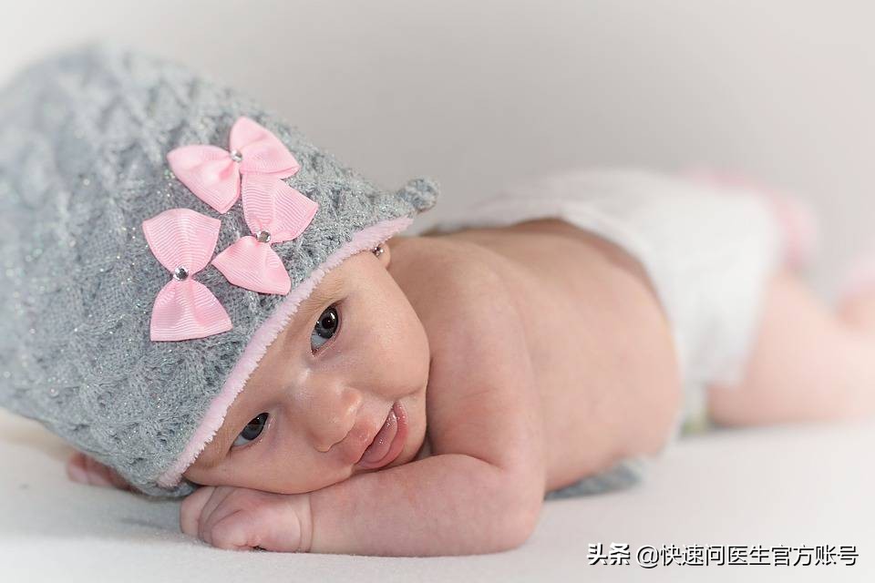 新生儿出现这几种异常状况不要慌,新生儿哪六种异常现象不必惊慌呢