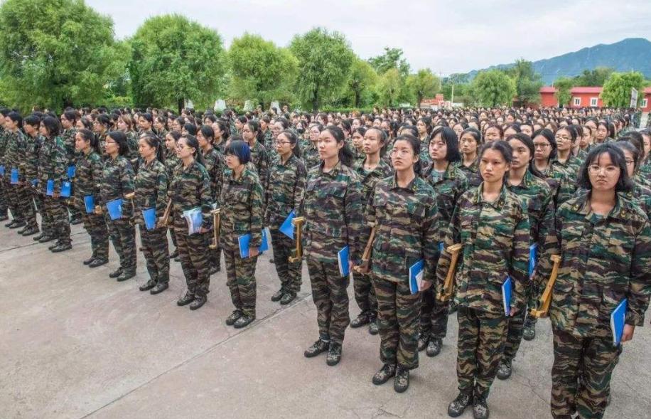 765分学霸军训中暑死是哪里的,中考765分学霸在军训时中暑死