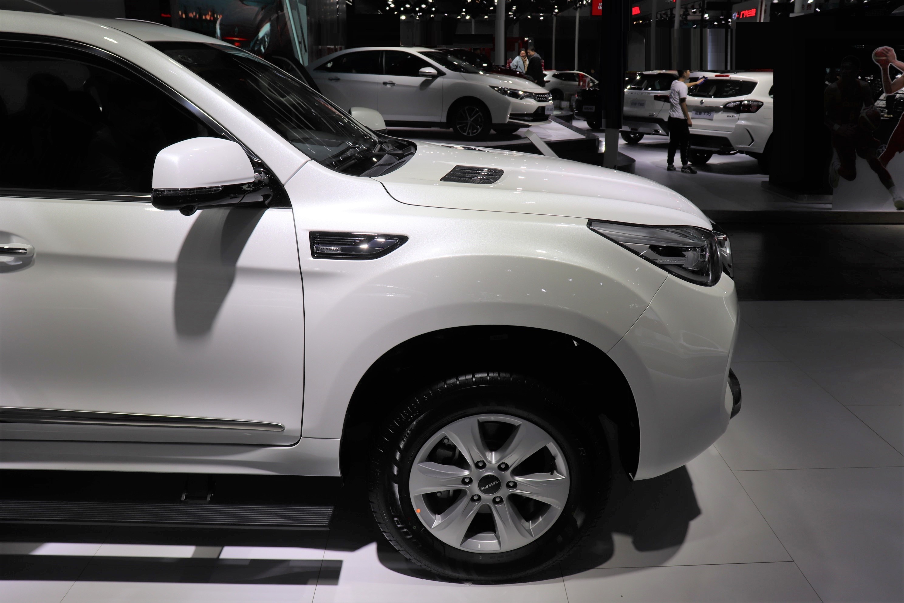 国产suv是长安好还是哈弗好,国产车长安可不可以买