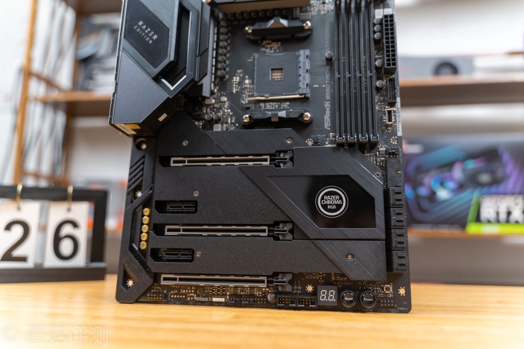 技嘉b550大雕主板评测,华擎x570太极雷蛇怎么样