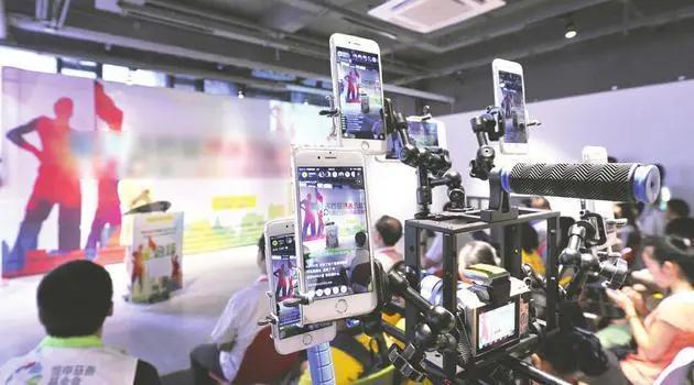 斗鱼虎牙b站等10家直播平台被约谈,斗鱼直播平台被约谈整改