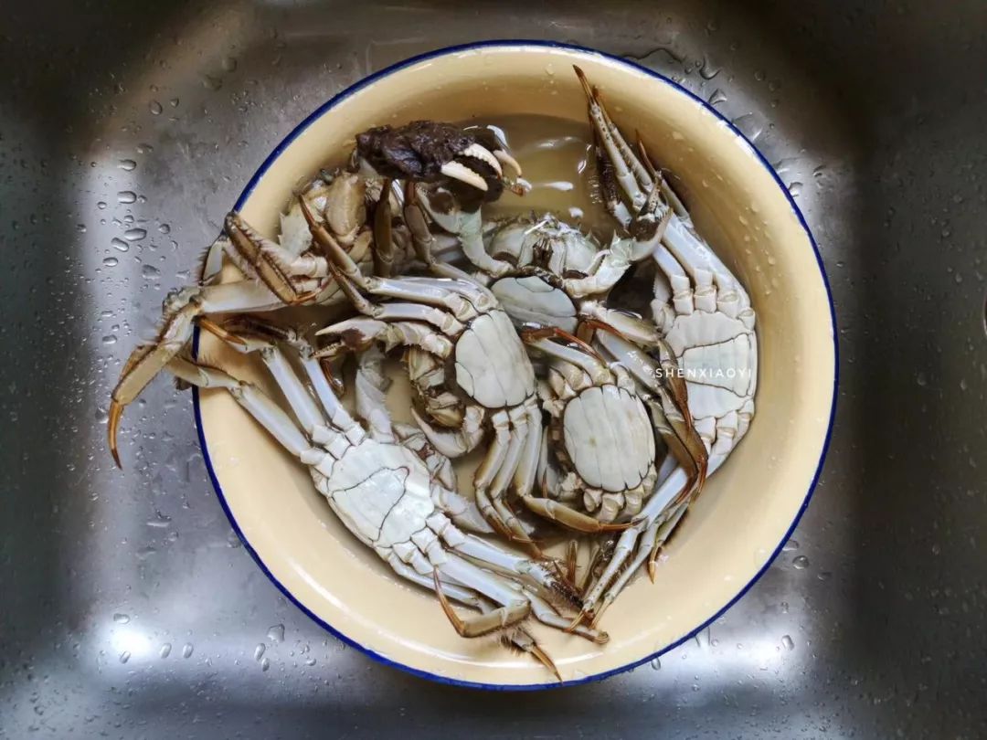 煮熟的大闸蟹怎么醉蟹好吃,吃不完的大闸蟹可以弄成醉蟹吗