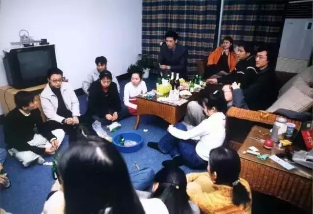 1999年和2022年的差别,现在的2019年像极了1999年