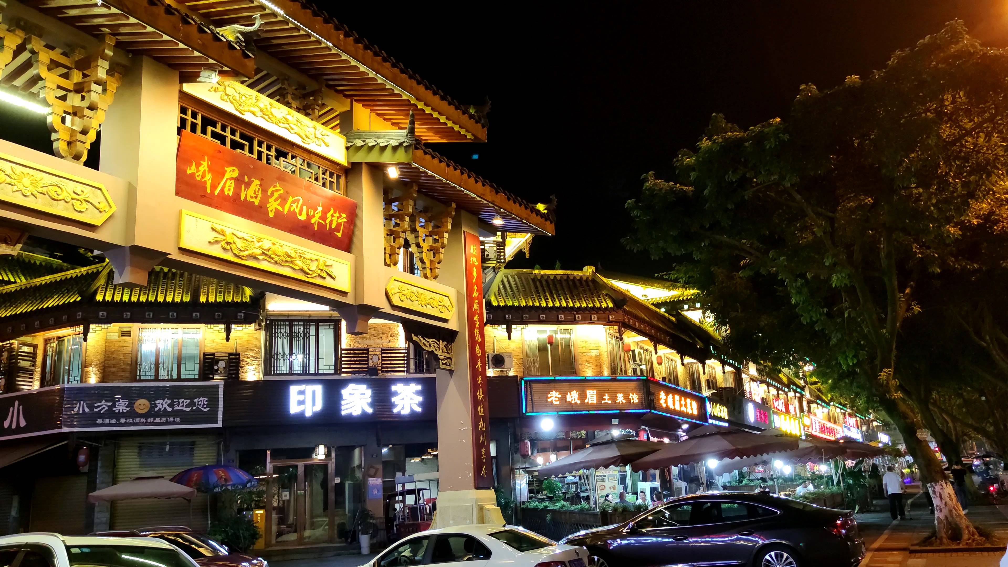 河北小哥租房环游全国：用卫星地图搜房价洼地别墅区月租600