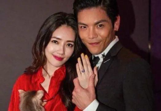 郭碧婷几月份结的婚,郭碧婷还没领证