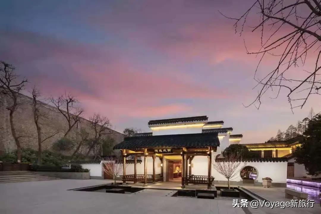 旅行民宿春天赏花,花海度假胜地