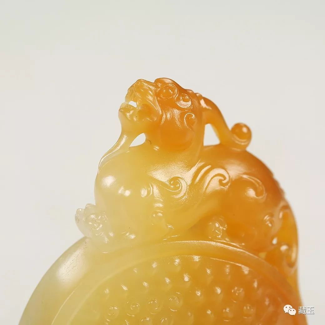 和田玉鸡油黄属于什么档次,和田玉的极品是鸡油黄