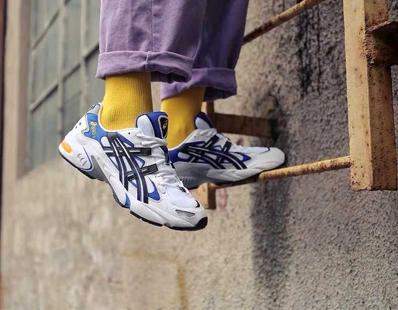 亚瑟士樱花粉跑鞋,亚瑟士最值得入手的一款跑鞋