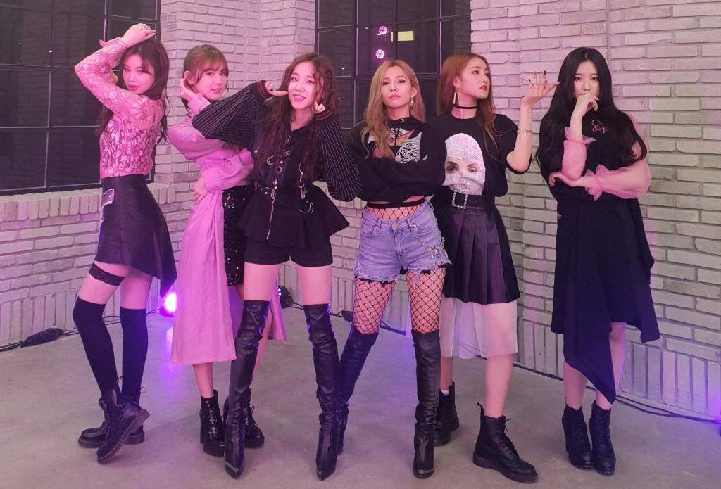 泫雅打歌现场,泫雅gidle合作舞台