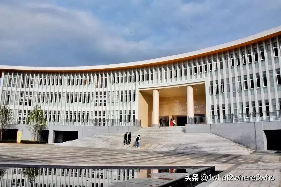 昆明盘龙区民办学校年检结果,昆明市盘龙区所有中学学校地址