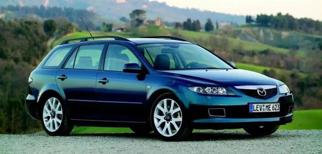 奔驰哪款车最值得入手2023款,入门级奔驰哪一款二手车值得购买