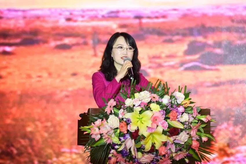 她是如何成为带货一姐,他是怎么做到销售第一的