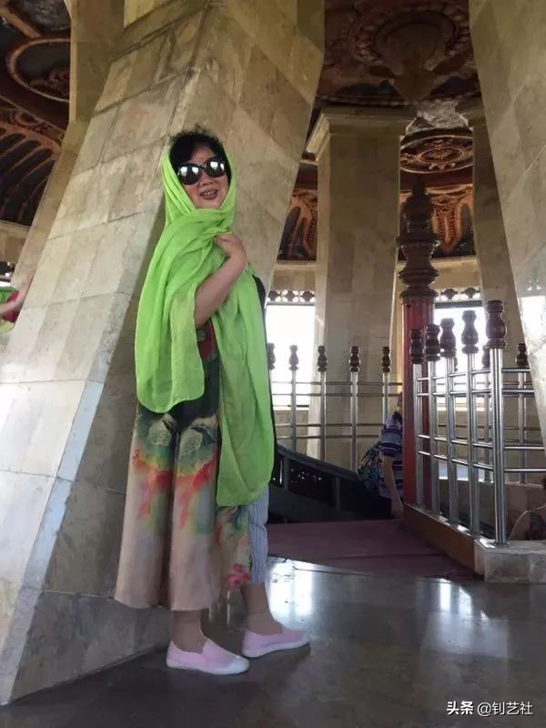 中国大妈式旅游拍照,中国大妈拍照十大姿势