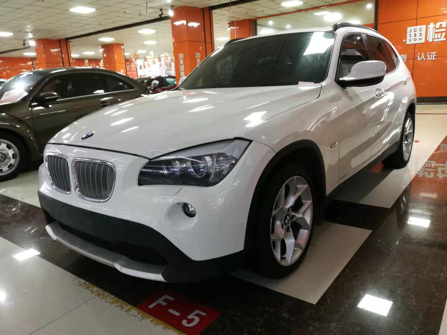 老款宝马x1直列六缸,2.0t宝马x1三缸10万公里后的感受