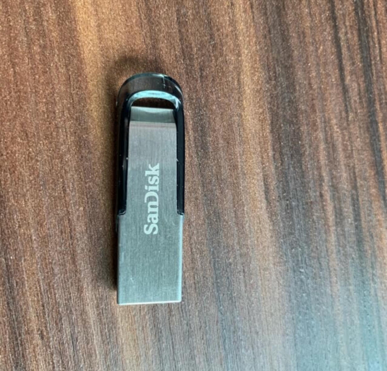 闪迪高速加密u盘测评,闪迪u盘金属外壳的优缺点