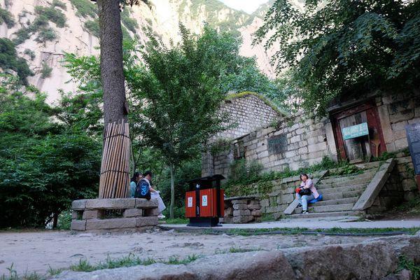 西岳华山五峰风景,华山一日游西安出发路线推荐