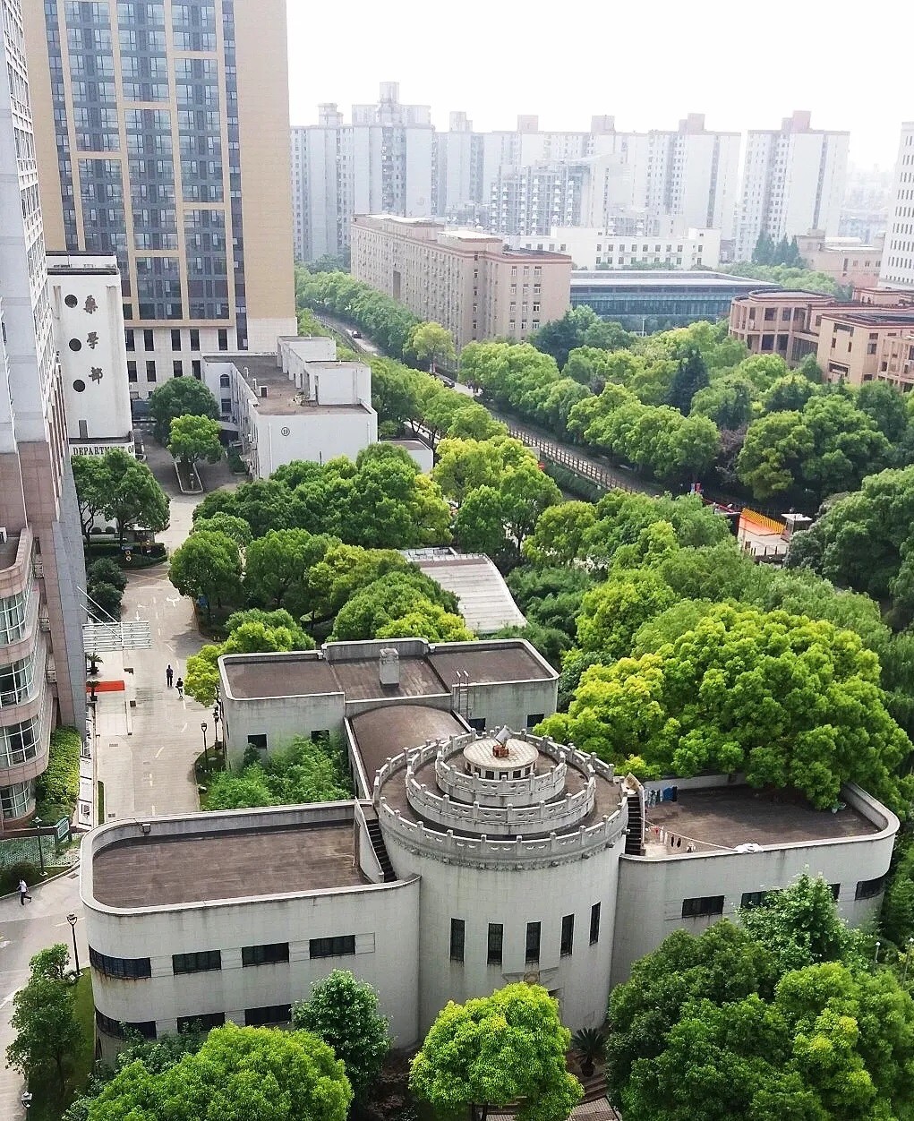 上海有栋“飞机楼”，距今百年知道的人却很少，就藏在长海医院内