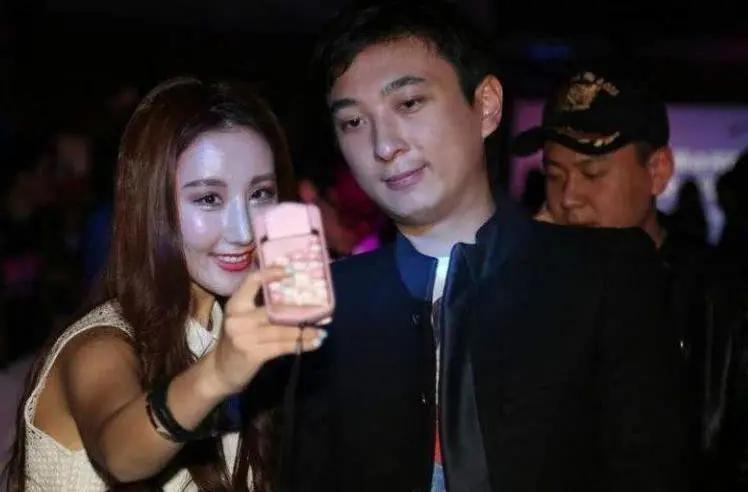 王思聪有没有38岁,33岁王思聪还打算玩多久