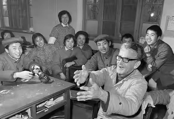 抗美援朝结束后，21名美军战俘要求留在中国，他们后来怎样了？