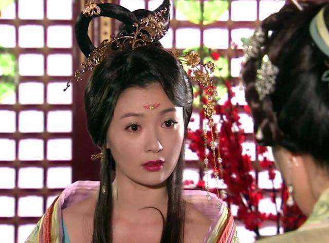 让唐玄宗魂牵梦绕的女人杨玉环,杨玉环与其他三大美女区别