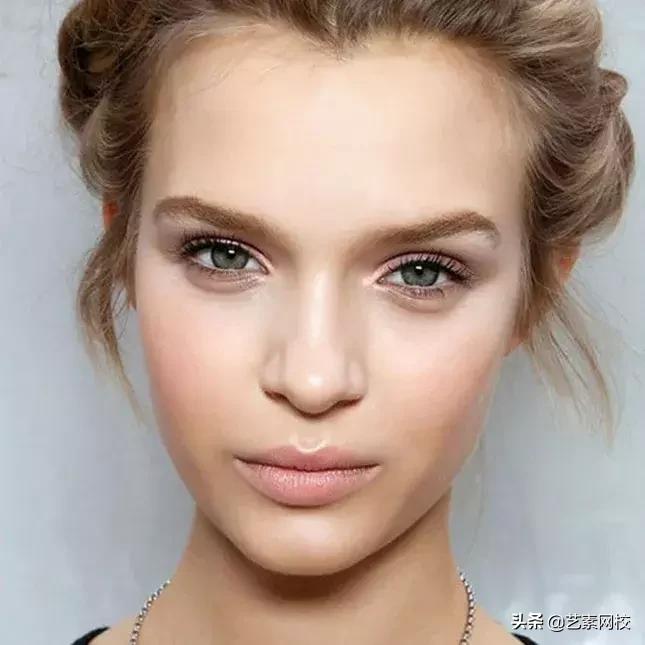 皮肤黄黑素颜不化妆适合什么口红,不想化妆用什么口红好用